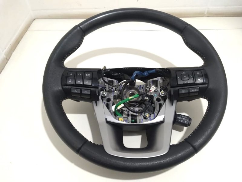 Volante Direção c/ Comando Toyota Hilux SW4 2022 Original - Image 2